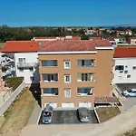Sandstrand, No 4 * Nin